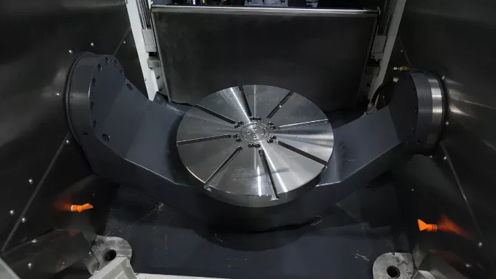 Фрезерный обрабатывающий центр Vector IMU-5X 400 PRO - изображение 2